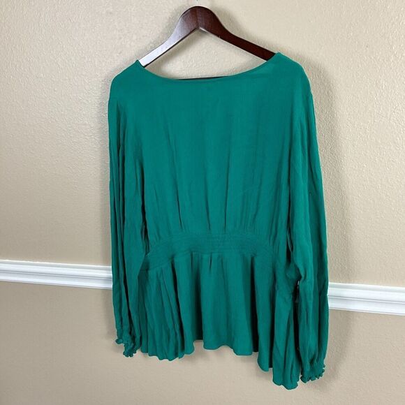 Torrid 4 Solid Emerald Green Gauze Top Smocked Peplum Midi Blouse Long Sleeve R3 - Picture 5 of 12
